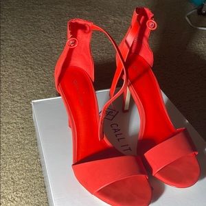 Call it spring Dellmar heels